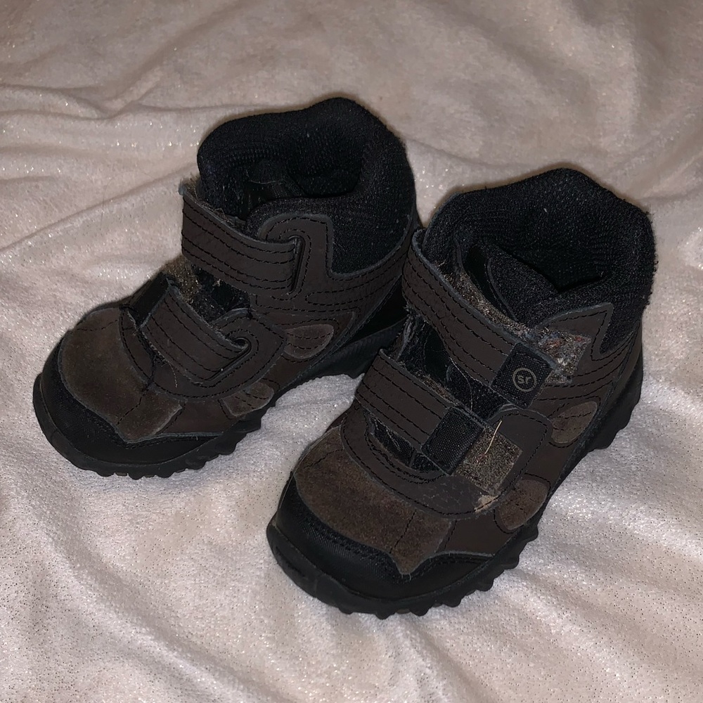 Size 6.5W Stride Rite winter boots